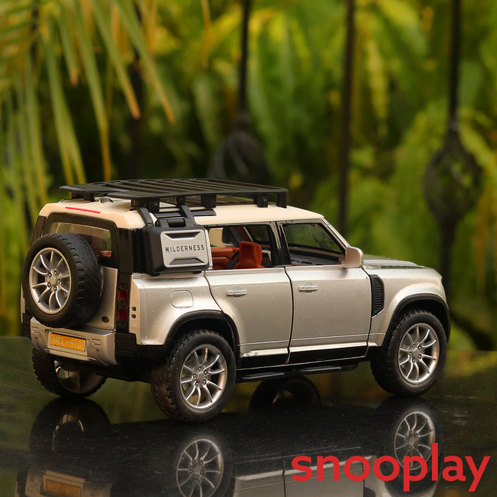 Diecast Pull Back Series Toy Car (2201) Resembling Defender Car (1:22 Scale) - Assorted Colours