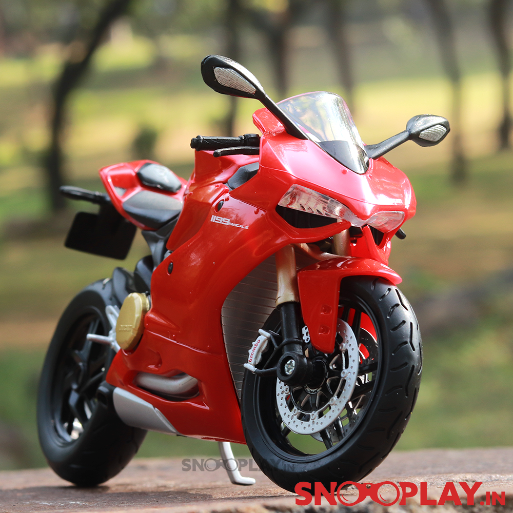 Ducati 1199 Panigale Diecast Bike Scale Model (1:12 Scale) - Minor Defect Sale (COD Not Available)