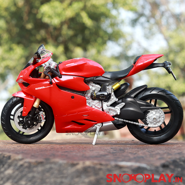 Ducati 1199 Panigale Diecast Bike Scale Model (1:12 Scale) - Minor Defect Sale (COD Not Available)