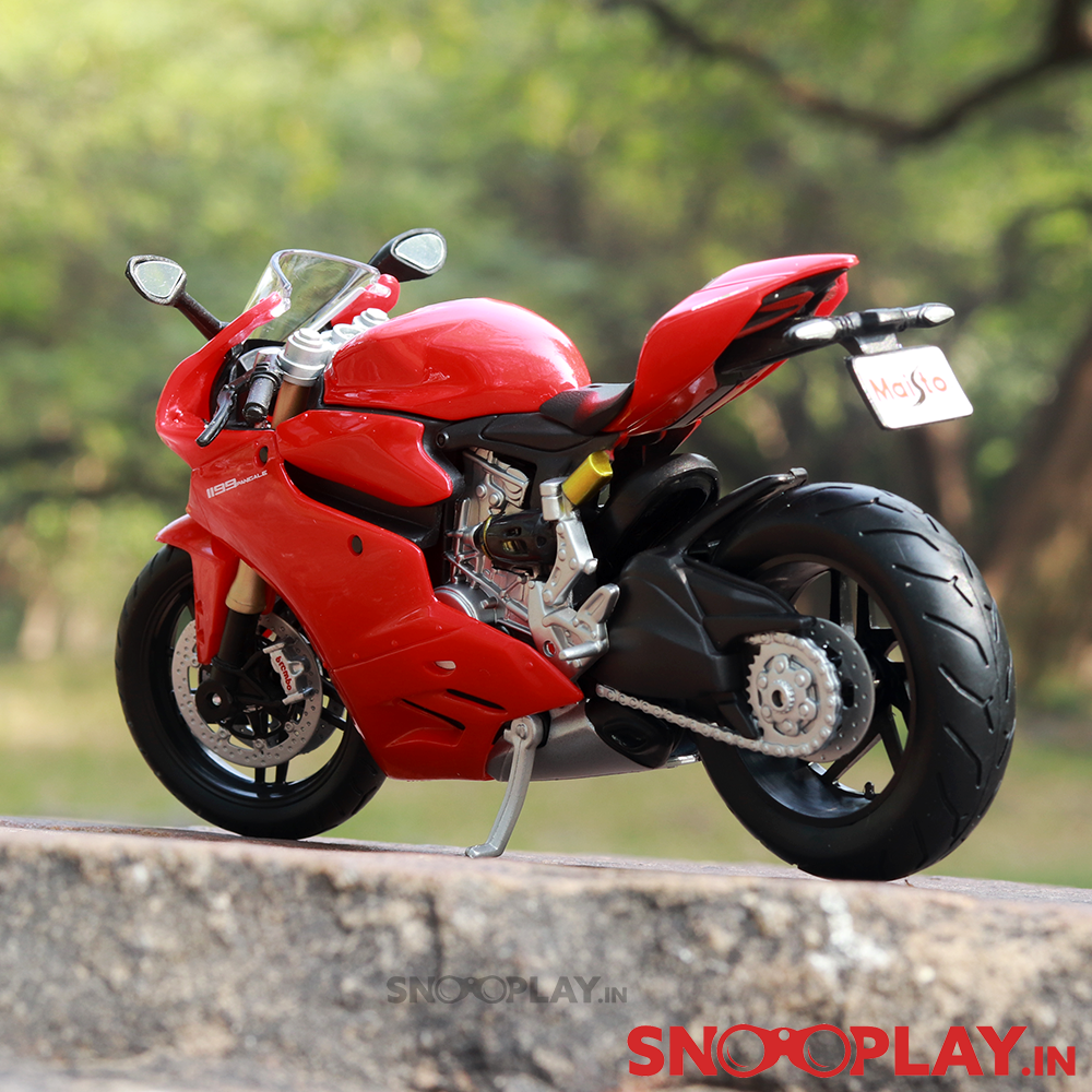 Ducati 1199 Panigale Diecast Bike Scale Model (1:12 Scale) - Minor Defect Sale (COD Not Available)