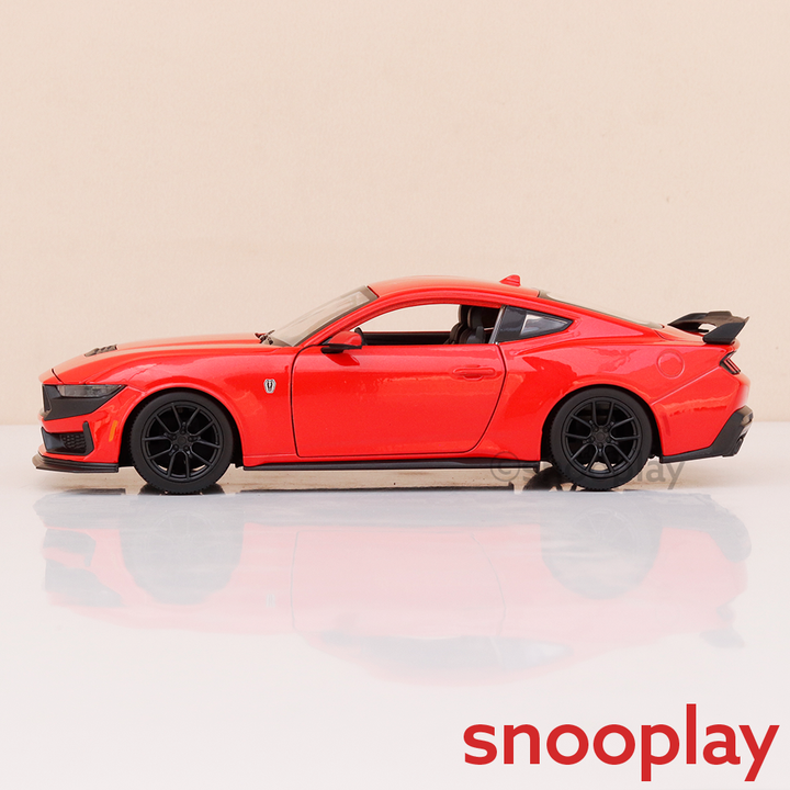Maisto Original Licensed 2024 Ford Mustang Dark Horse Diecast Car | 1:24 Scale (14 Years till Grown Ups)
