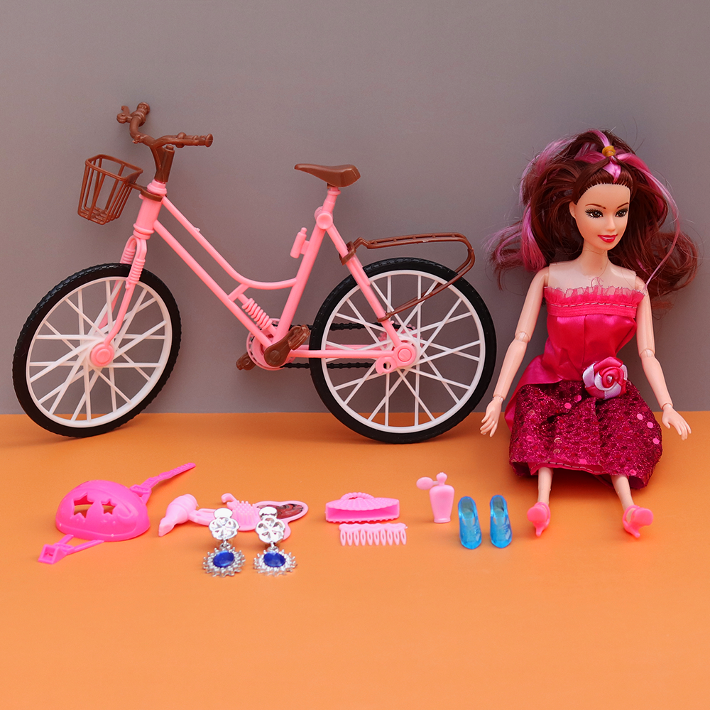 Girl doll with Glam cycle and Beauty accessories