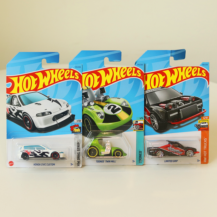 Hot Wheels Car Set of 3 [HW 36] (3 Years Till Grown Ups)