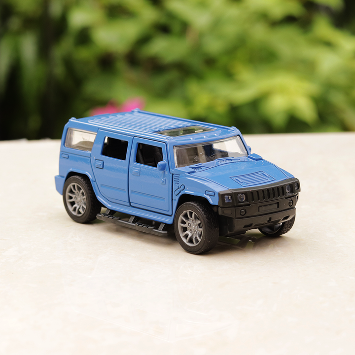 SUV Diecast Car (3221) resembling Hummer (1:32 Scale) - Assorted Colours