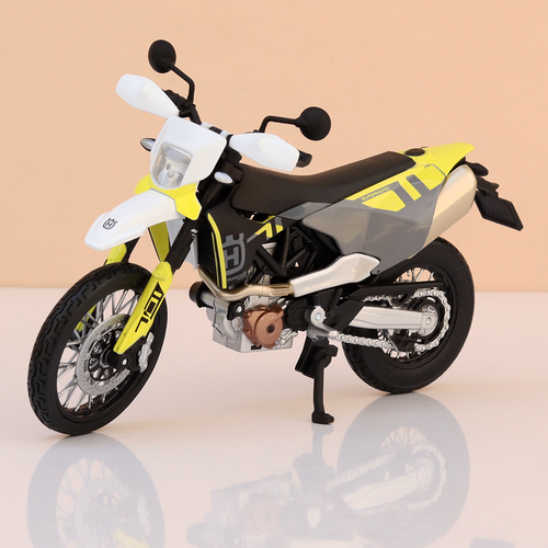 Original 2023 Husqvarna 701 Supermoto Licensed Diecast Bike | 1:12 Scale (14 Years till Grown Ups)