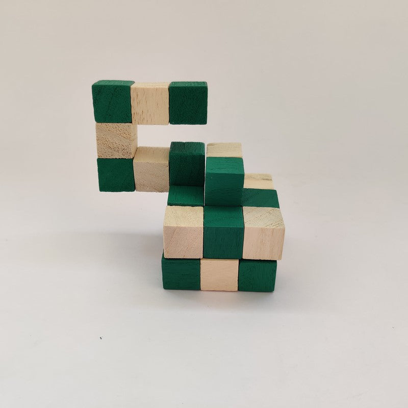 Snake Cube, Rubik Cube Challenge: A Mind-Twisting Puzzle for Kids and Adults