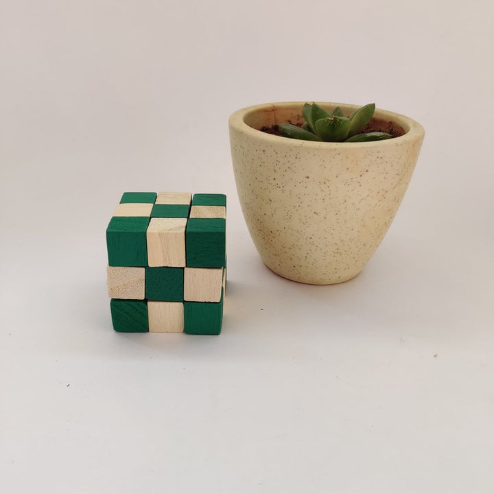 Snake Cube, Rubik Cube Challenge: A Mind-Twisting Puzzle for Kids and Adults