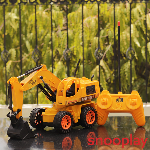 Remote Controlled Excavator Crane Toy - Cheetah Truck | Assorted Colors (5-10 Years)
