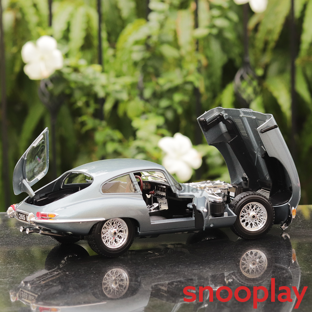 ミニカー 1/18 JAGUAR E-Type E-TYPE 1:18 SCALE MODEL - BRITISH RACING GREEN | Jaguar