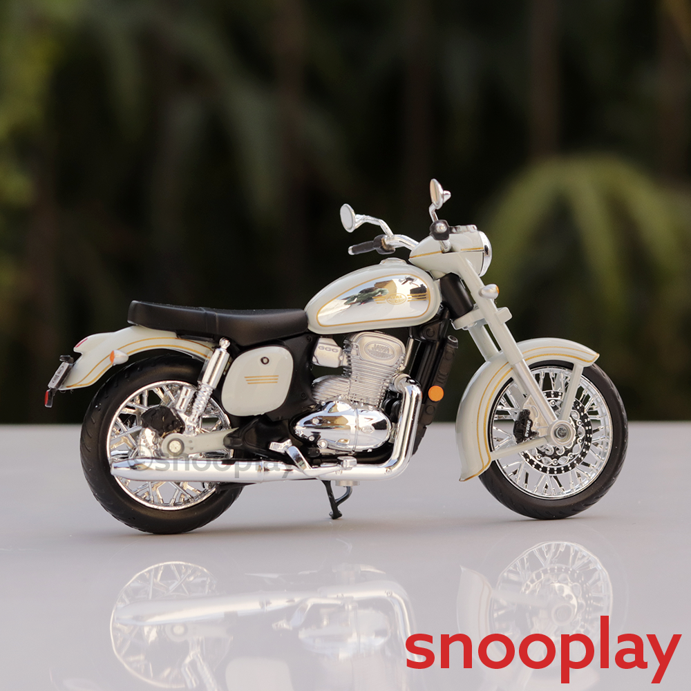 Original Jawa Yezdi Classic Licensed Diecast Bike | 1:18 Scale Model (14 Years Till Grown Ups)