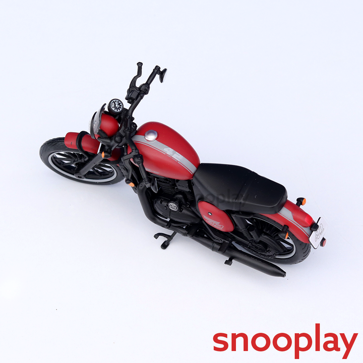 Maisto Original Jawa Yezdi Classic Licensed Diecast Bike | 1:18 Scale Model (14 Years till Grown Ups)