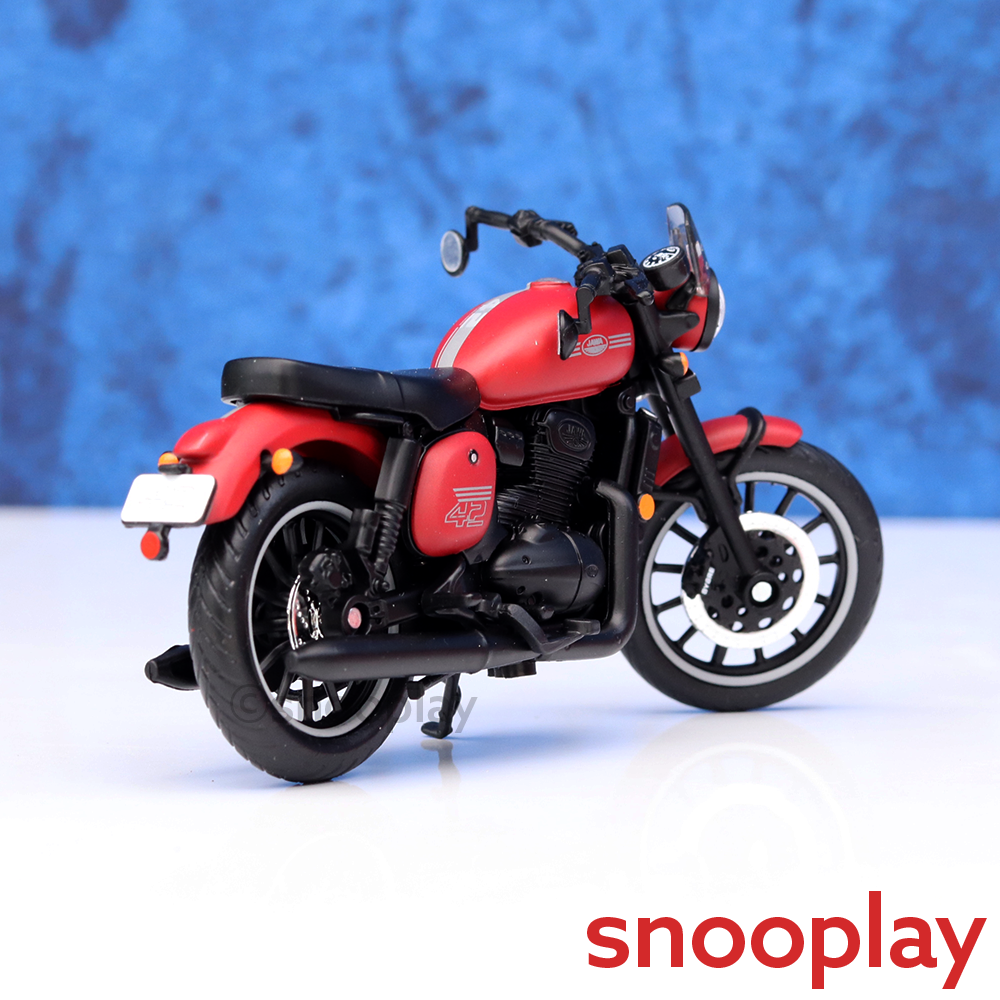 Maisto Original Jawa Yezdi Classic Licensed Diecast Bike | 1:18 Scale Model (14 Years till Grown Ups)