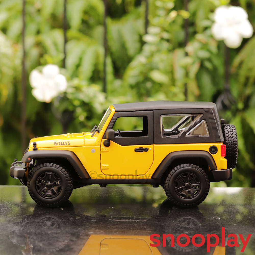 Licensed 2014 Jeep Wrangler Diecast Car Model (1:18 Scale)