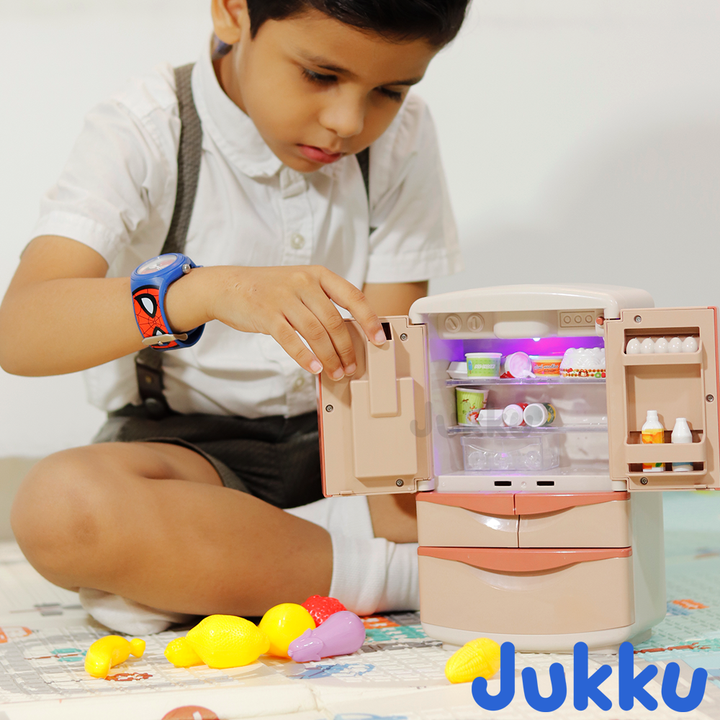 Jukku Premium Refrigerator Play Set with Ice-Dispenser, Realistic Mist, Light & Sound (3-8 Years)