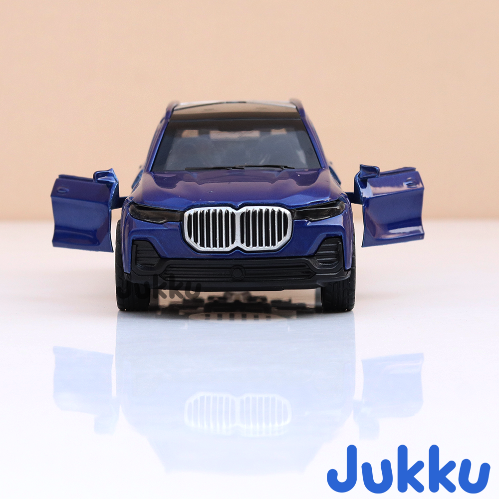 Jukku Resembling BMW X7 Diecast Car - Pullback, Openable Doors & Bonnet | 1:36 Scale (3 Years till Grown Ups)