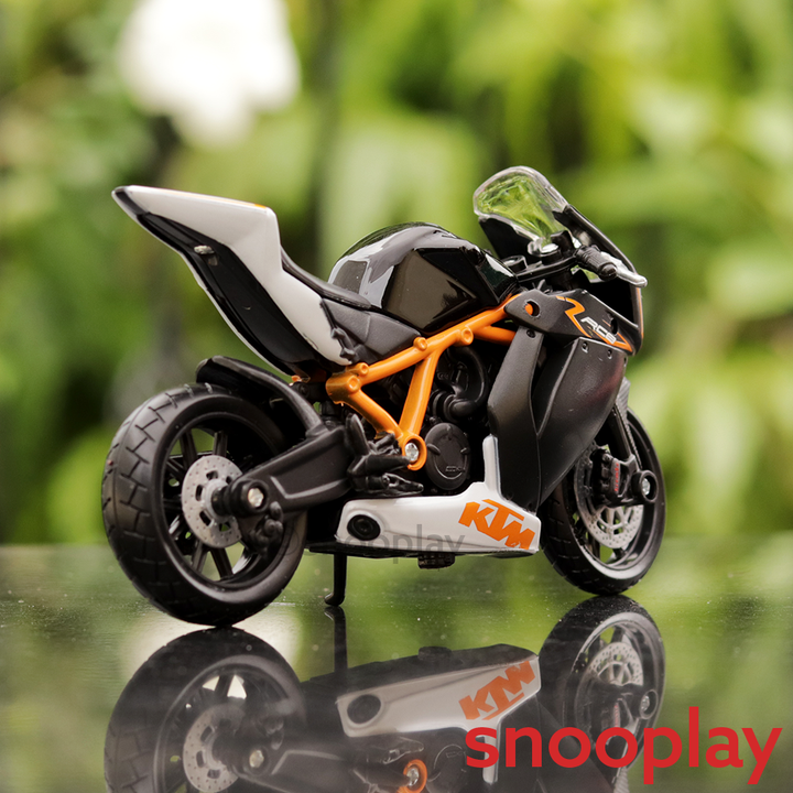 Original Licensed KTM 1190 RC8 R Diecast Bike | 1:18 Scale (14 Years till Grown Ups)