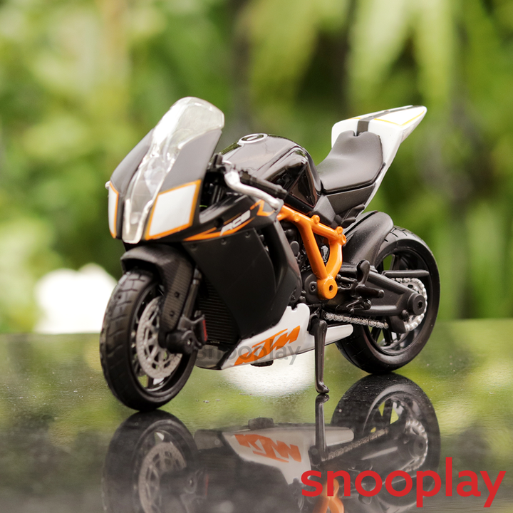 Original Licensed KTM 1190 RC8 R Diecast Bike | 1:18 Scale (14 Years till Grown Ups)