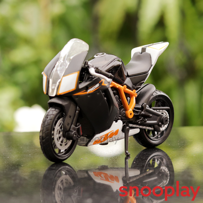 Original Licensed KTM 1190 RC8 R Diecast Bike | 1:18 Scale Model