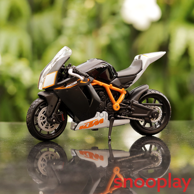 Original Licensed KTM 1190 RC8 R Diecast Bike | 1:18 Scale Model