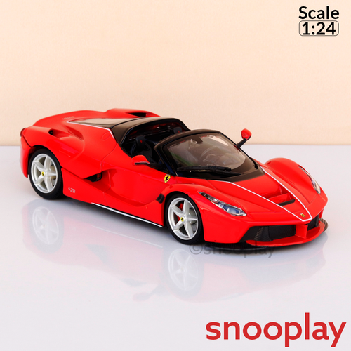 Bburago Original LaFerrari Aperta Licensed Diecast Car | 1:24 Scale (14 Years till Grown Ups)