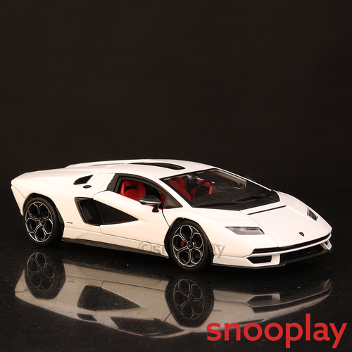 Bburago Licensed Lamborghini Countach LPI 800-4 Diecast Car | 1:24 Scale Model