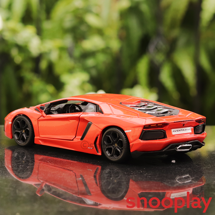 Original Licensed Lamborghini Aventador Coupe Diecast Car | 1:24 Scale Model