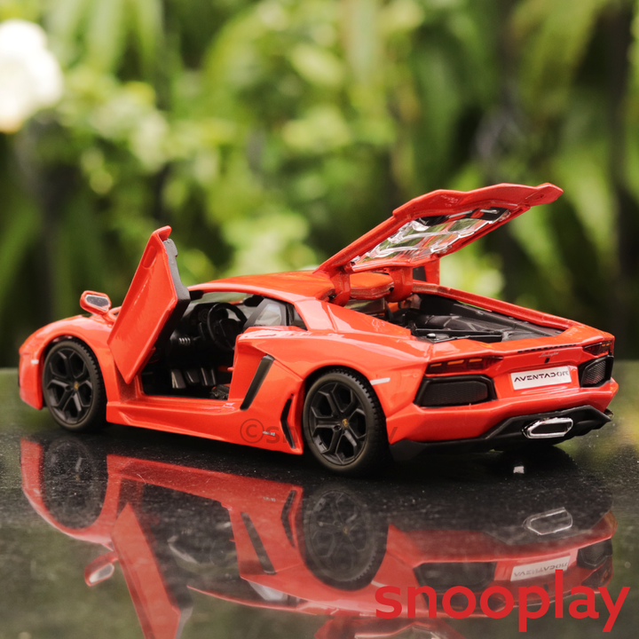 Original Licensed Lamborghini Aventador Coupe Diecast Car | 1:24 Scale Model