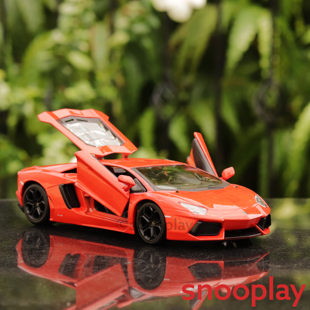 Original Licensed Lamborghini Aventador Coupe Diecast Car | 1:24 Scale Model