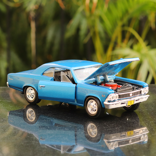 Maisto Licensed 1966 Chevrolet Chevelle SS 396 Diecast Car - 1:24 Scale Model | 14 Years till Grown Ups