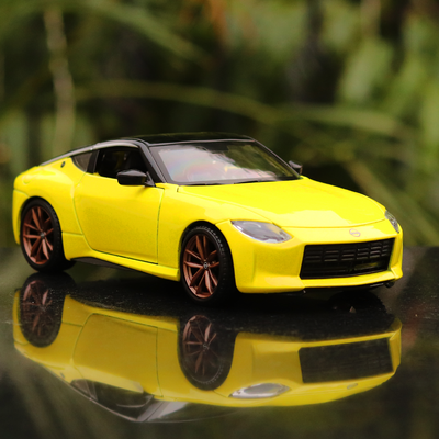 Licensed 2023 Nissan Z Diecast Car (1:24 Scale Model)