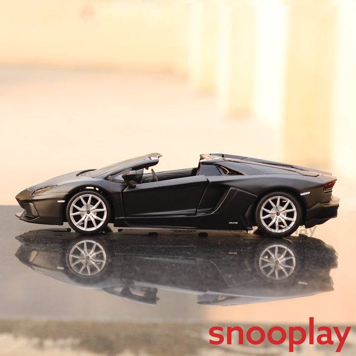 Licensed Aventador Roadster Diecast Car (1:24 Scale Model)