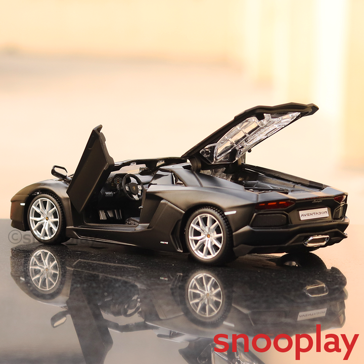 Licensed Aventador Roadster Diecast Car (1:24 Scale Model)