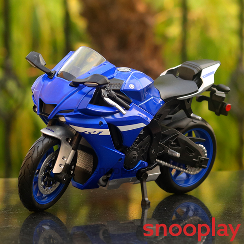 Maisto Original Licensed Yamaha YZF R1 Diecast Bike | 1:12 Scale (14 Years till Grown Ups)