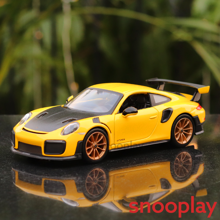 Maisto Licensed Porsche 911 GT2 RS Diecast Car (1:24 Scale Model)