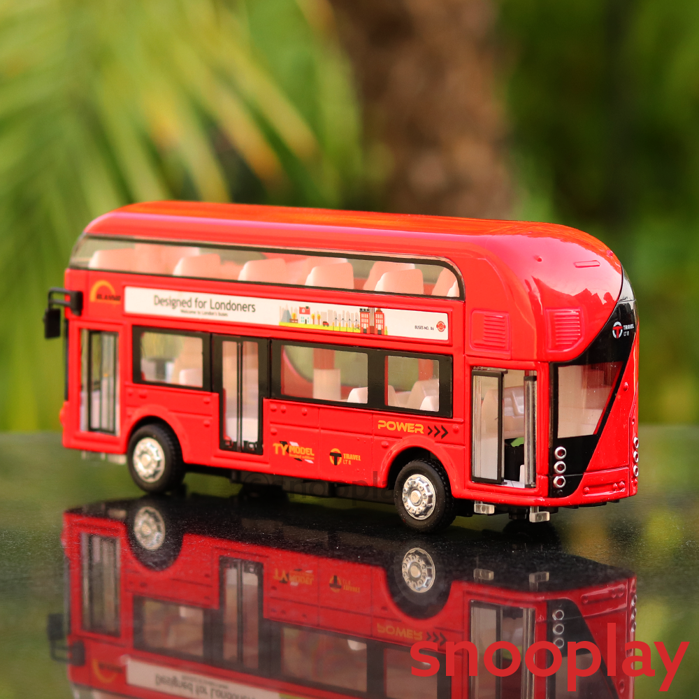 Luxury Diecast London Pull Back Bus with Lights and Sounds (Assorted Colors)