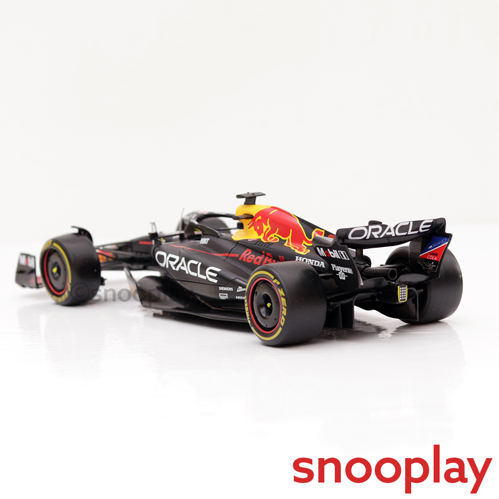 Original Licensed Oracle Red Bull Racing RB19 (2023) Diecast Car with Pilot Figurine - Max Verstappen  | 1:24 Scale Model