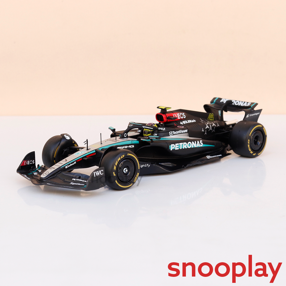 Bburago Original Mercedes-AMG F1 W15 E Performance - Lewis Hamilton Licensed Diecast Car | 1:24 Scale (14 Years till Grown Ups)