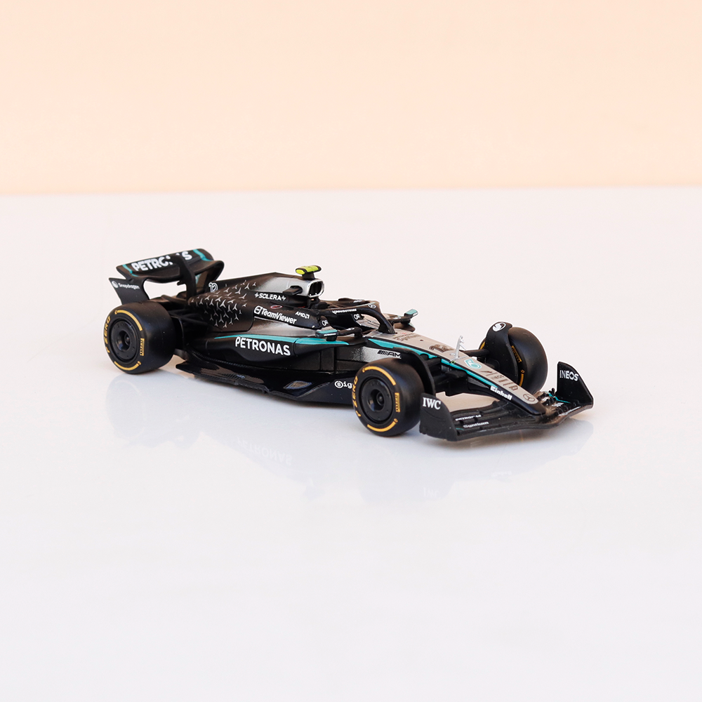 Bburago Original Mercedes-AMG F1 W16 E Performance - Andrea Kimi Antonelli Licensed Diecast Car | 1:43 Scale (14 Years till Grown Ups)