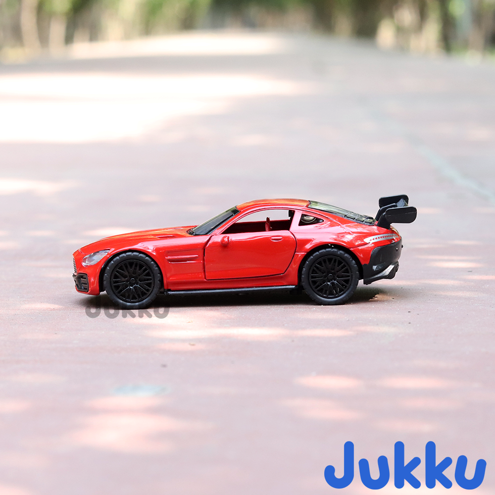 Jukku Resembling Mercedes Benz GT Diecast Car - Pullback, Openable Doors | 1:36 Scale (3 Years till Grown Ups)