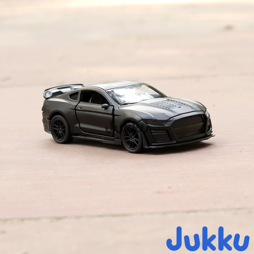 Jukku Resembling Ford Mustang Diecast Car - Pullback, Openable Doors & Bonnet | 1:36 Scale (3 Years till Grown Ups)