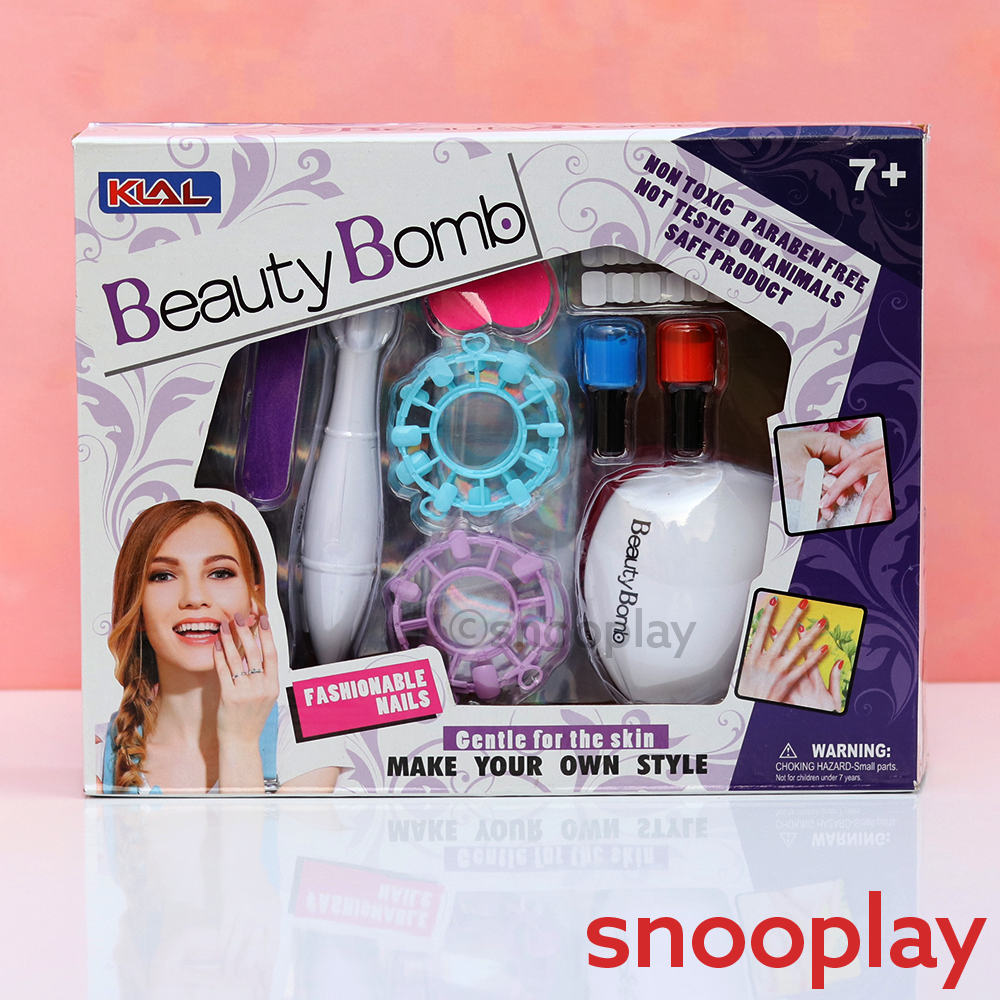 Beauty Nails Studio Pretend Play Kit - 16 Pieces (7-12 Years)