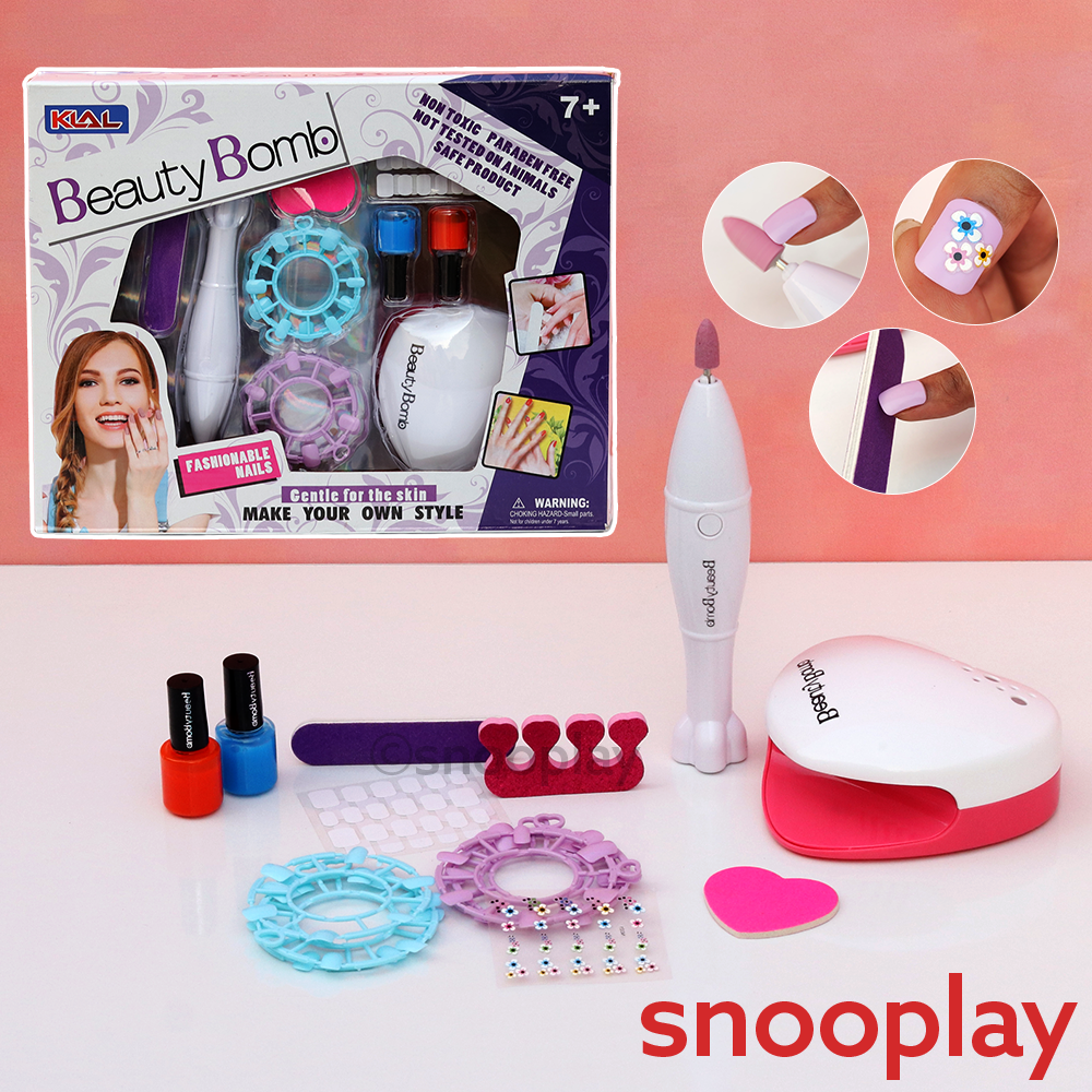 Beauty Nails Studio Pretend Play Kit - 16 Pieces (7-12 Years)