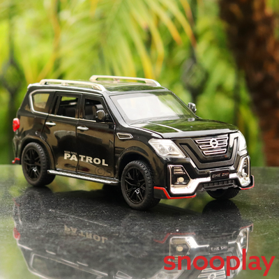 Nissan Patrol Diecast Car with Openable Parts, Lights and Sounds (Scale 1:24) - Assorted Colors