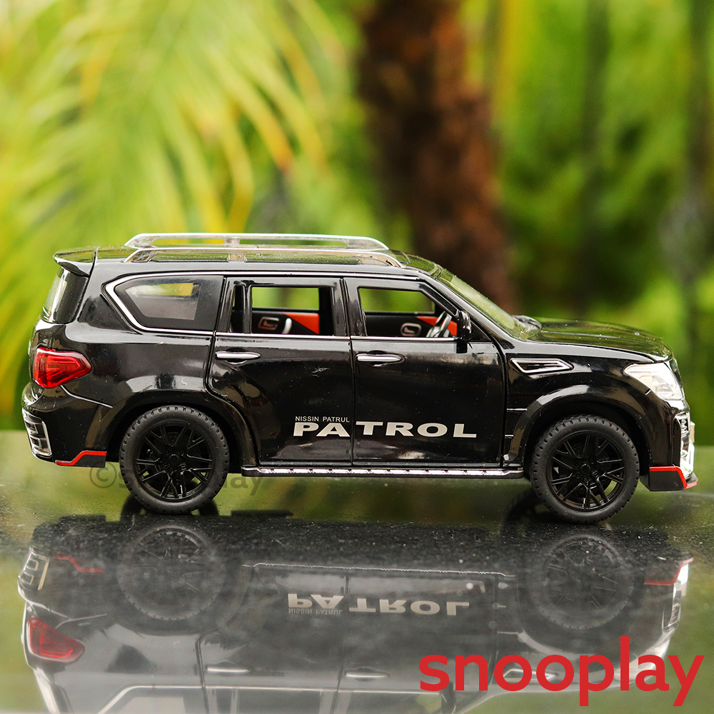 Nissan Patrol Diecast Car with Openable Parts, Lights and Sounds (Scale 1:24) - Assorted Colors