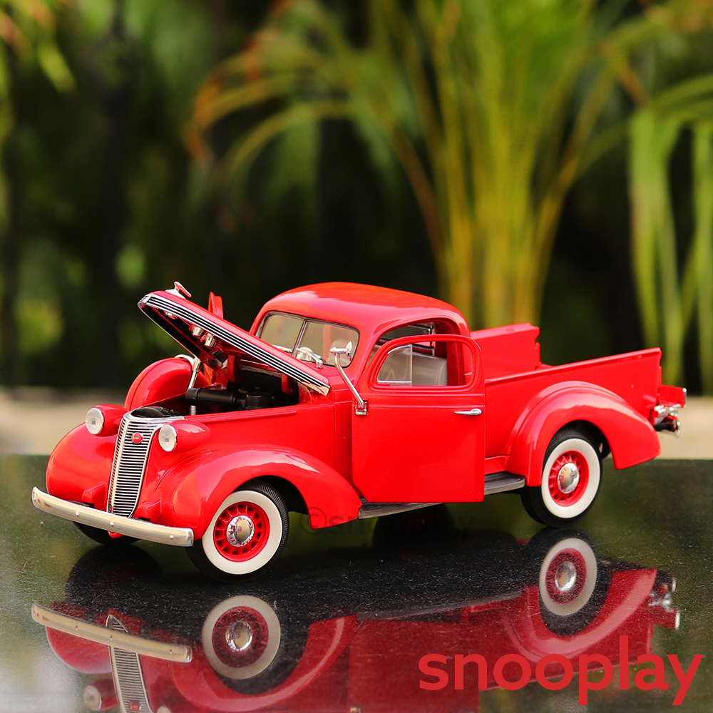 Official Licensed Diecast 1937 Studebaker Coupe Express Pick Up Car with Openable Parts (Scale 1:18)