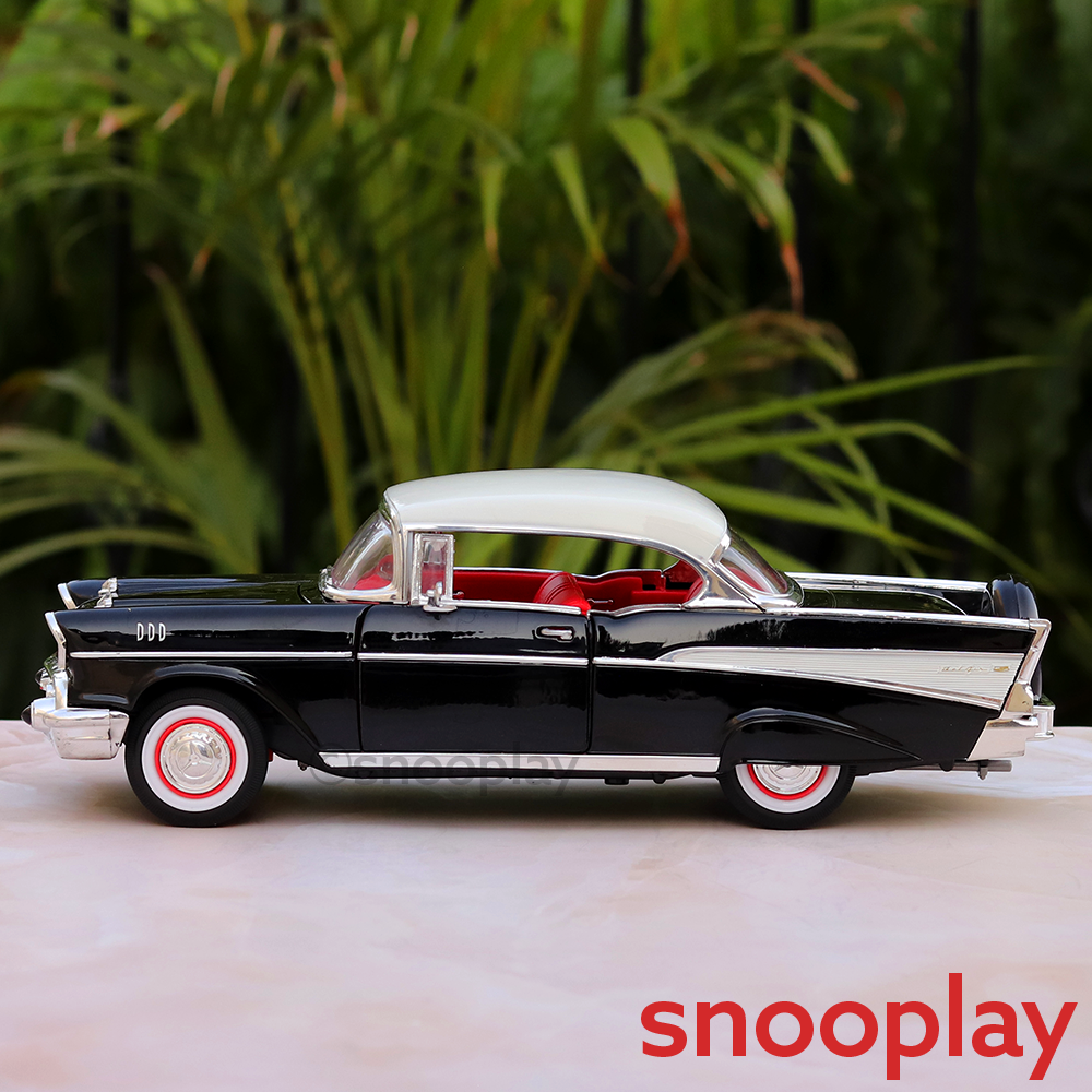 Official Licensed Diecast 1957 Chevrolet Bel Air with Hardtop Car with Openable Parts (Scale 1:18)