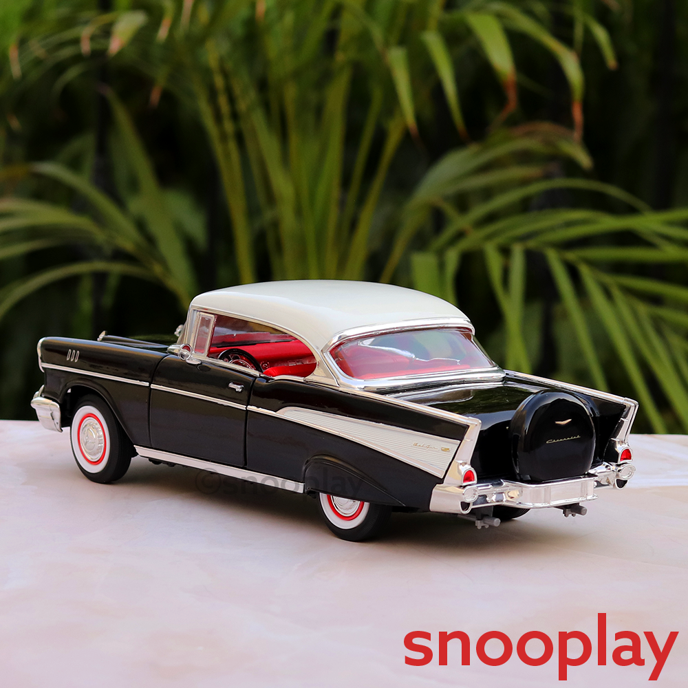 Official Licensed Diecast 1957 Chevrolet Bel Air with Hardtop Car with Openable Parts (Scale 1:18)