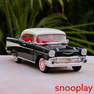 Official Licensed Diecast 1957 Chevrolet Bel Air with Hardtop Car with Openable Parts (Scale 1:18)