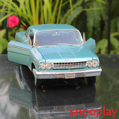 Original Licensed 1962 Chevrolet Bel Air Toy Car with Openable Parts and Adjustable Front Wheels (Scale 1:18)