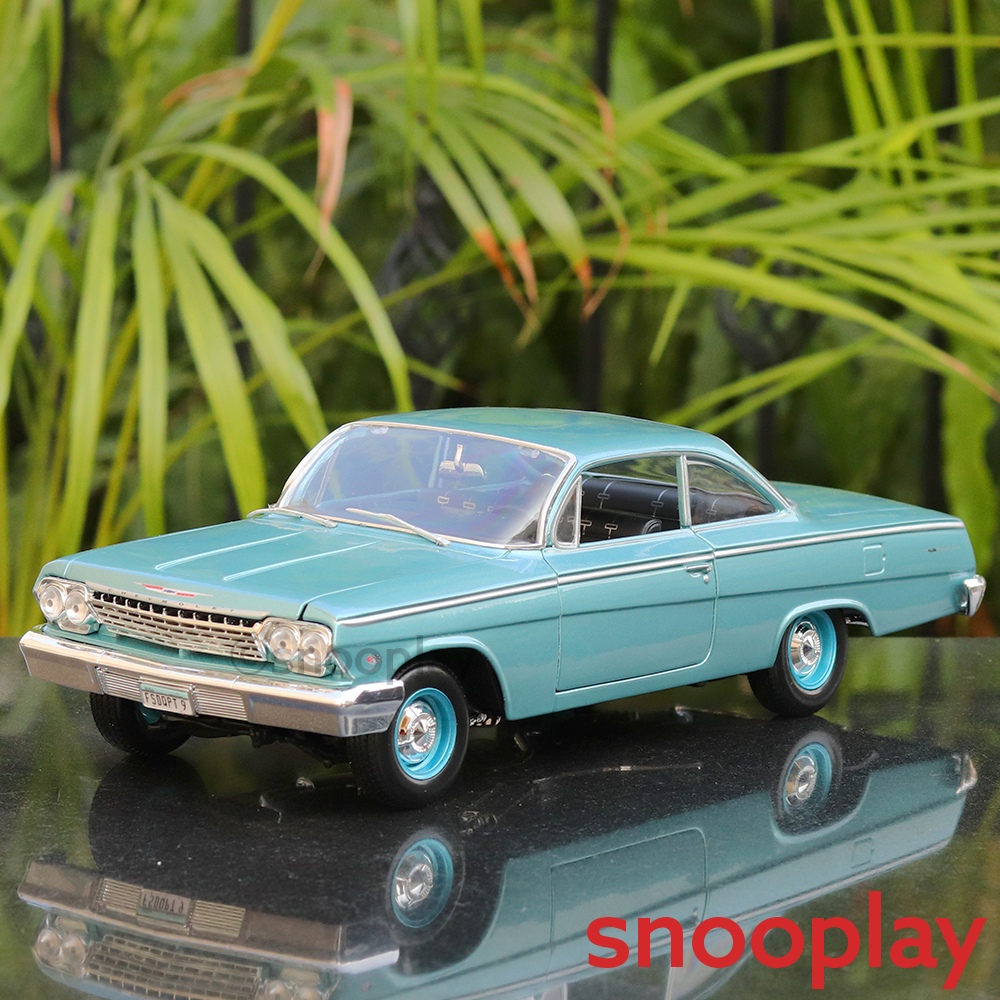 Original Licensed 1962 Chevrolet Bel Air Toy Car with Openable Parts and Adjustable Front Wheels (Scale 1:18)